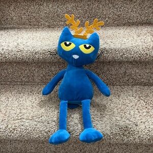 Kohl’s Pete the Cat stuffed animal